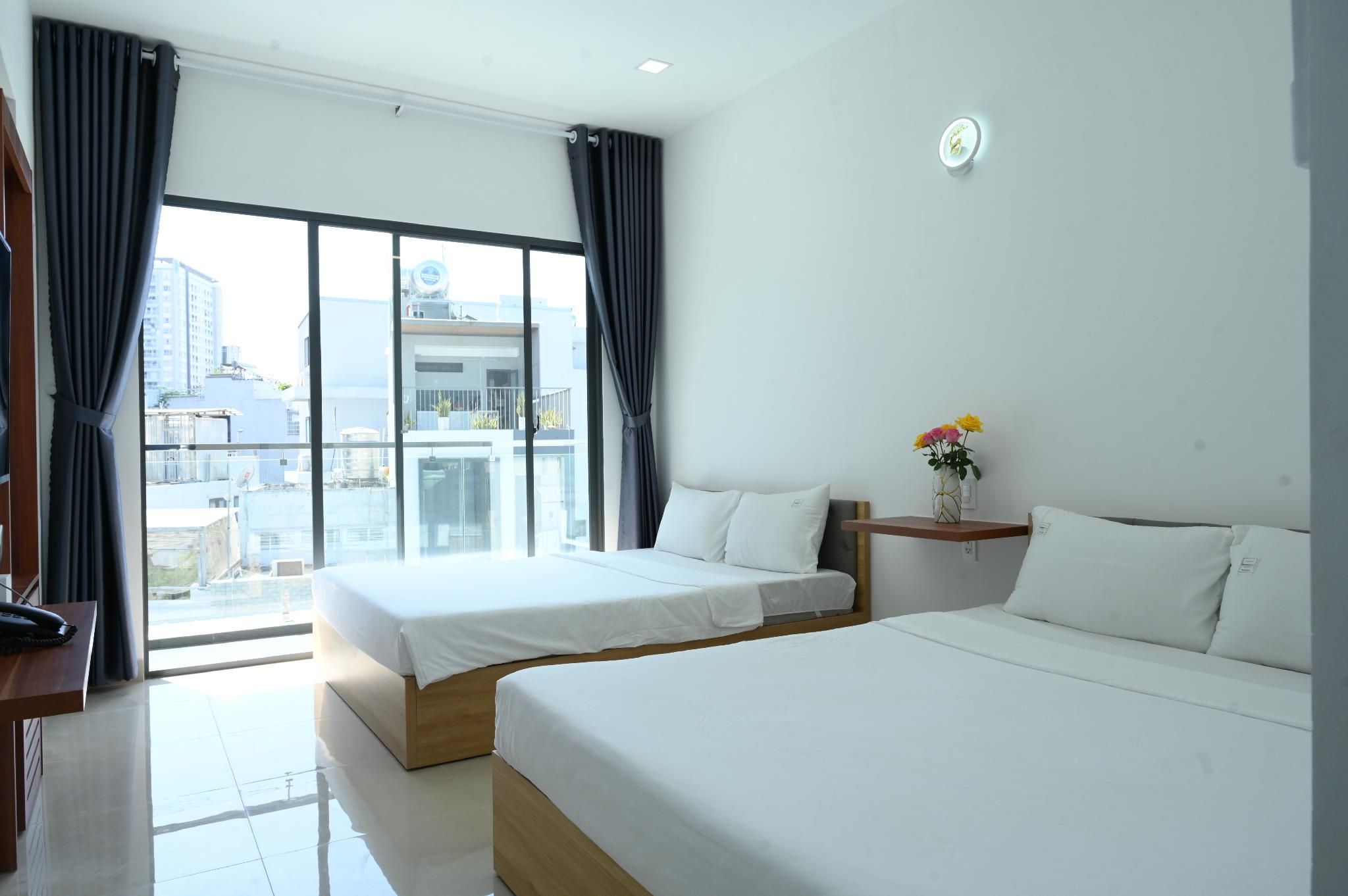 Master Deluxe Room