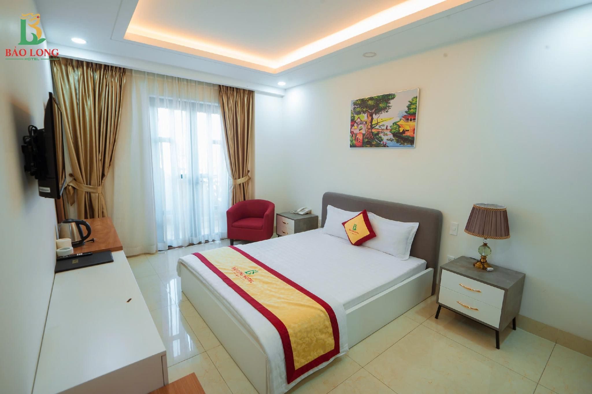 Deluxe Queen Room