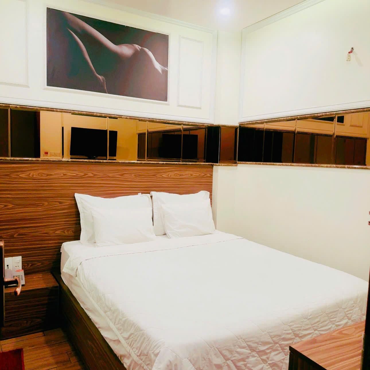 Superior Room -- 1 Bed