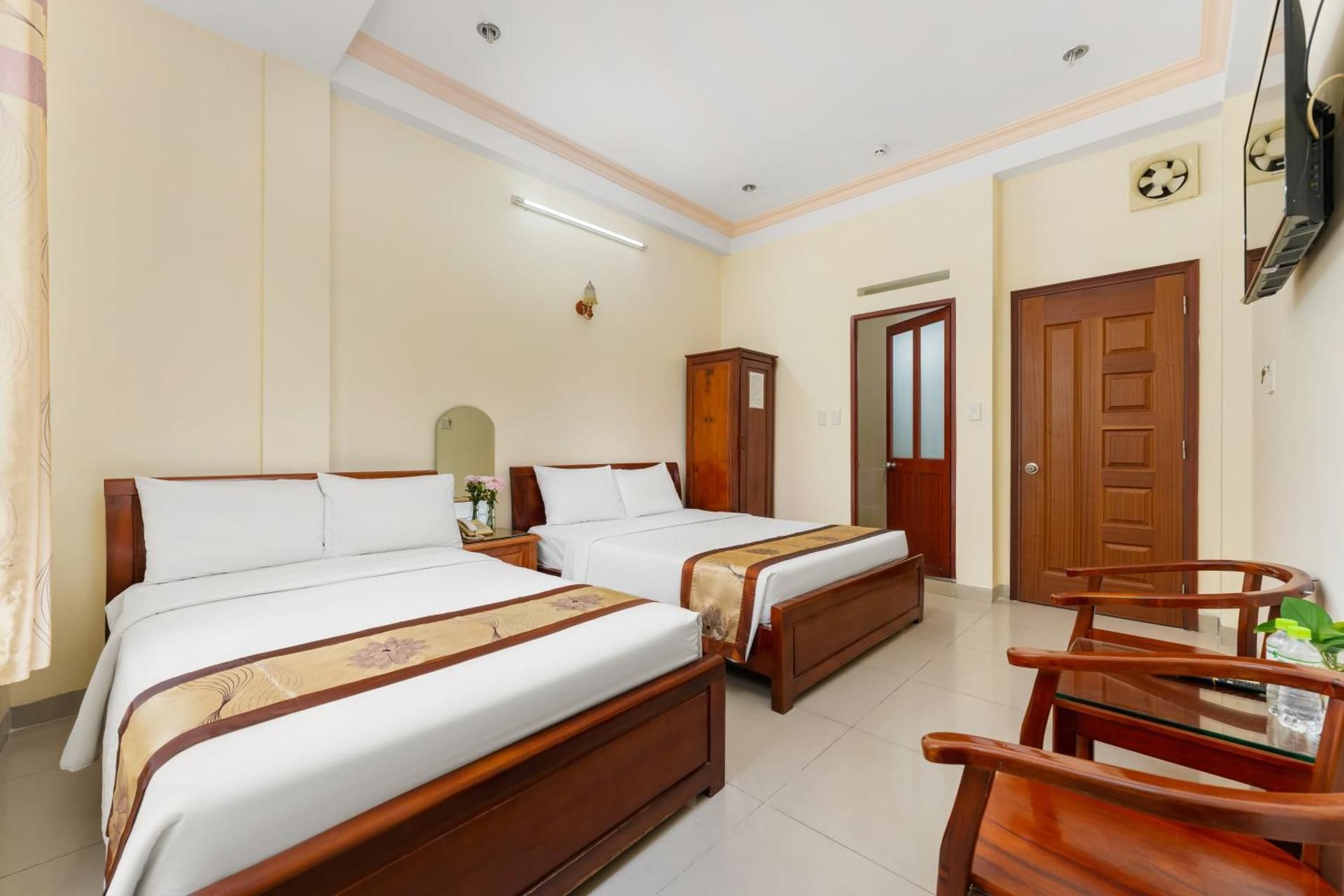 Superior Double Room with Two Double Beds