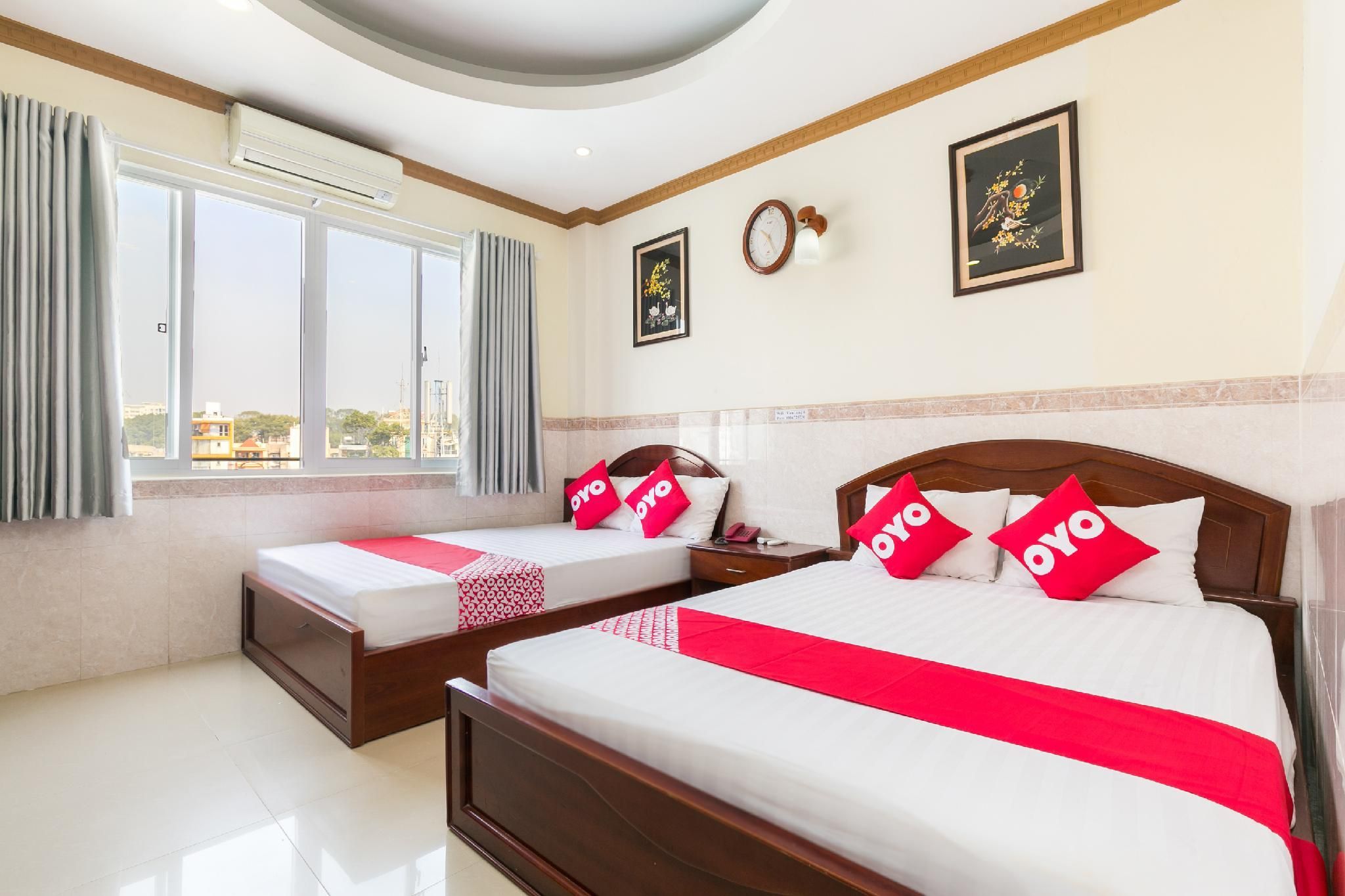 Deluxe Family Room