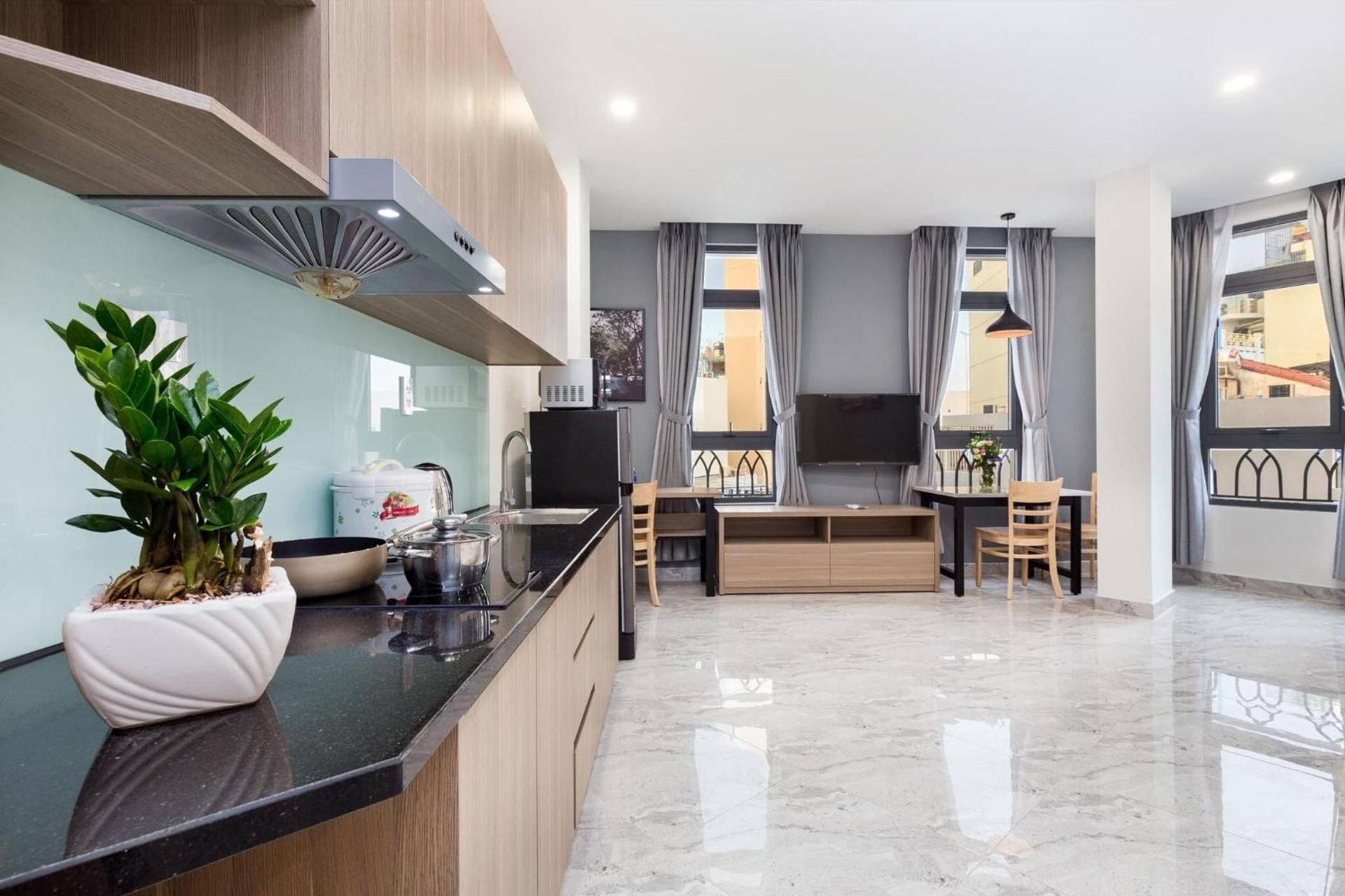 YOURS tower - Cau Kieu - Airport