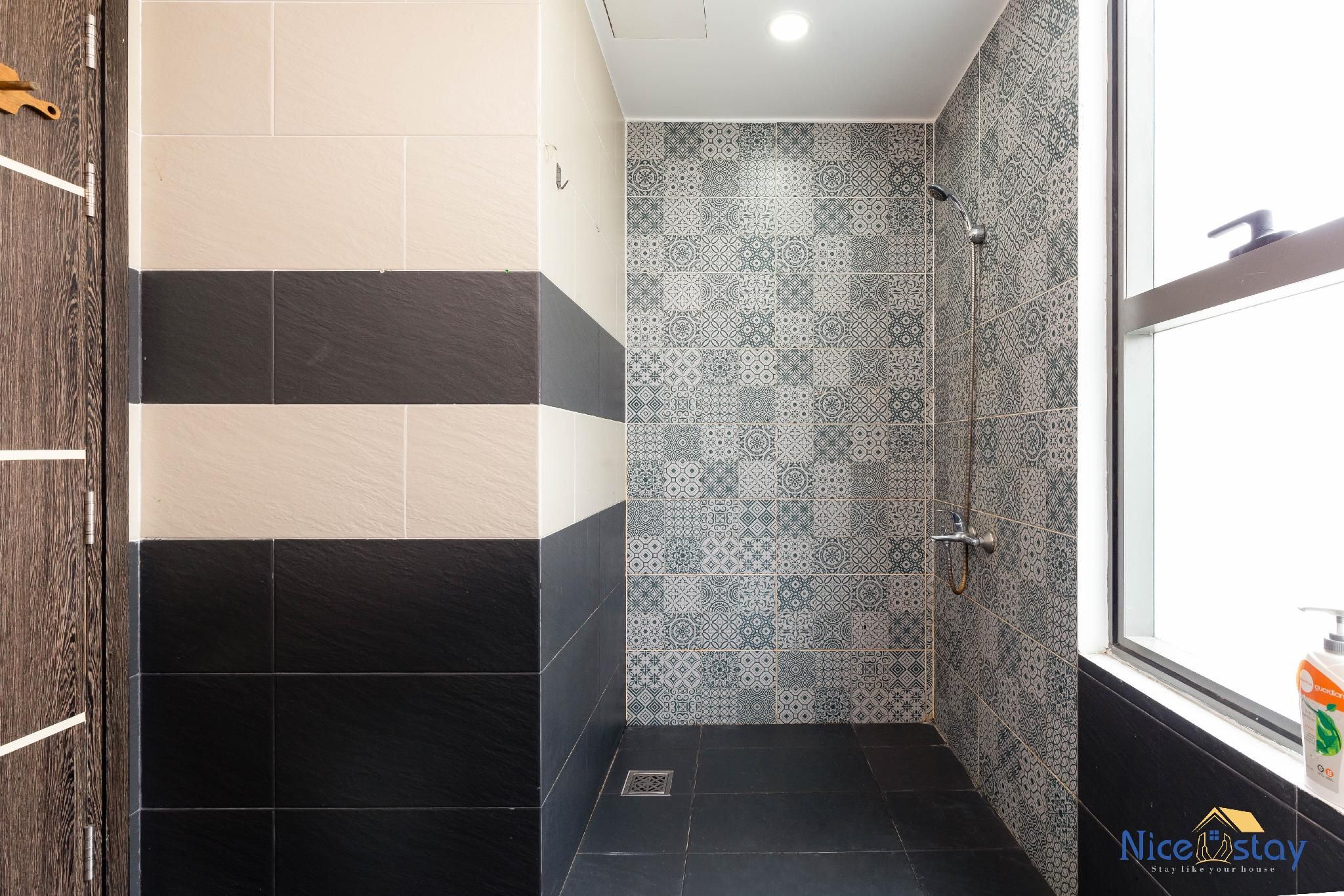 Studio Apartment - 3 Adults