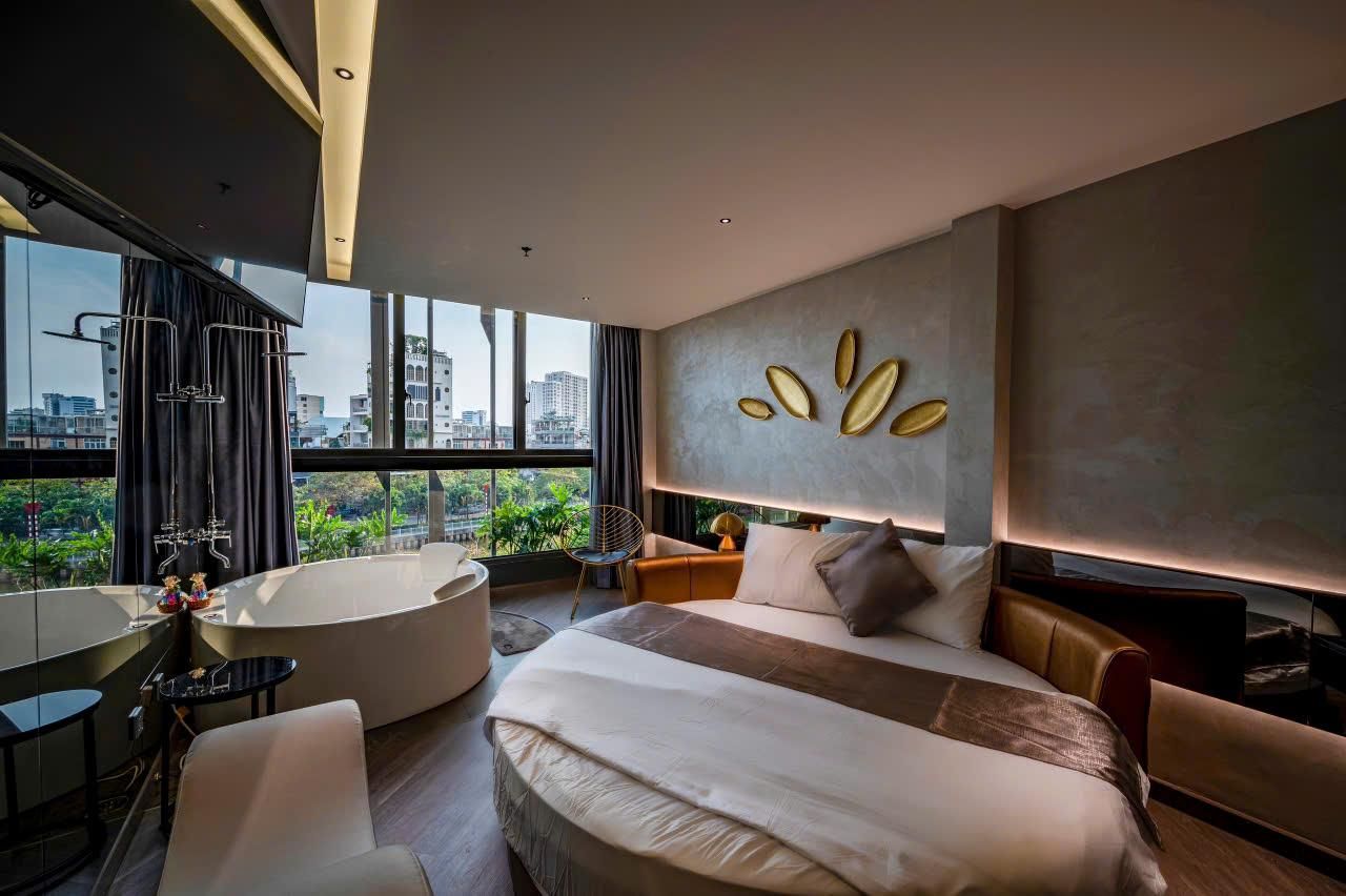Double Room with View