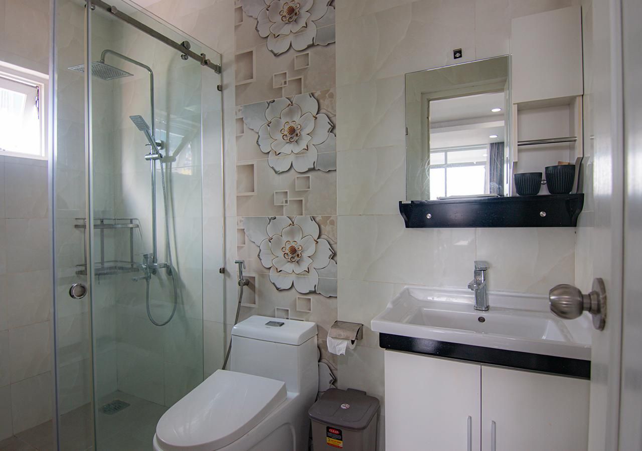 1 - Bedroom City View Apartment with Study