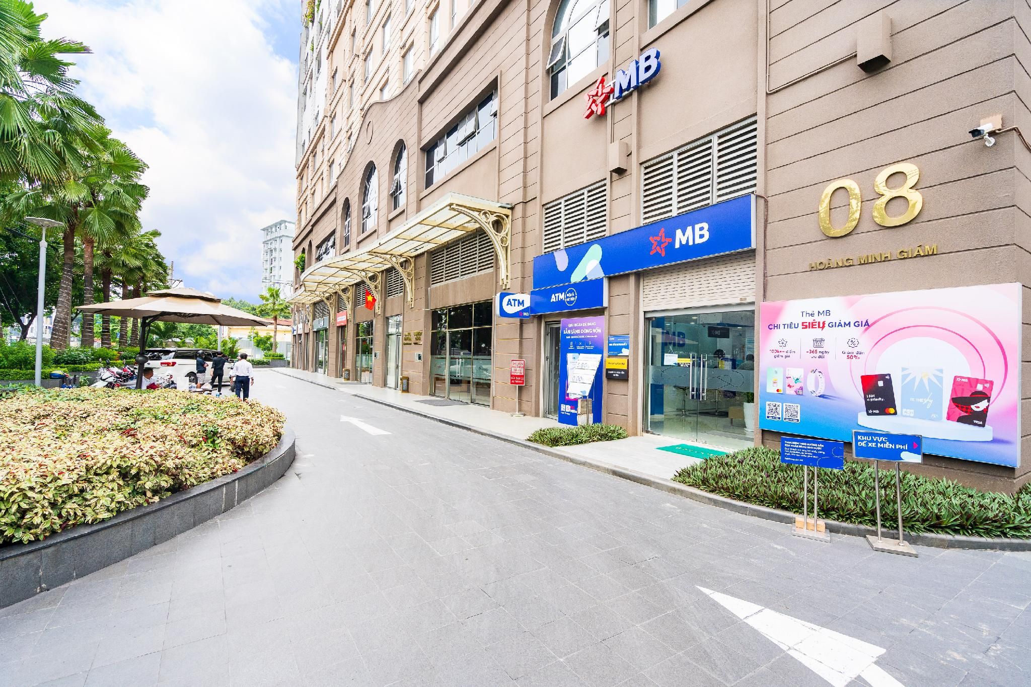 Gin House - Golden Mansion Apartments Phu Nhuan