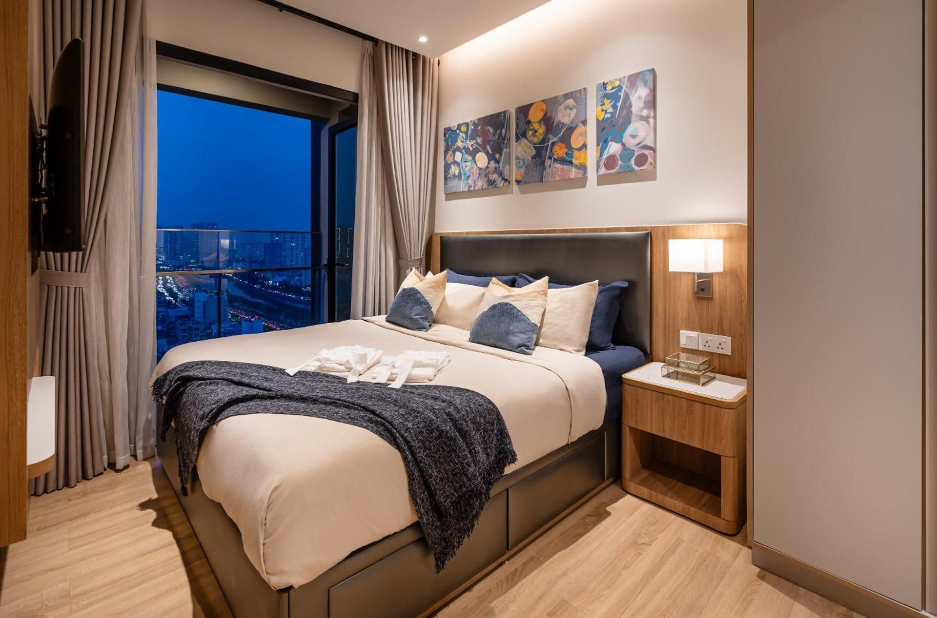 Zenity Luxury Apartment By BeVista Apartment with City View