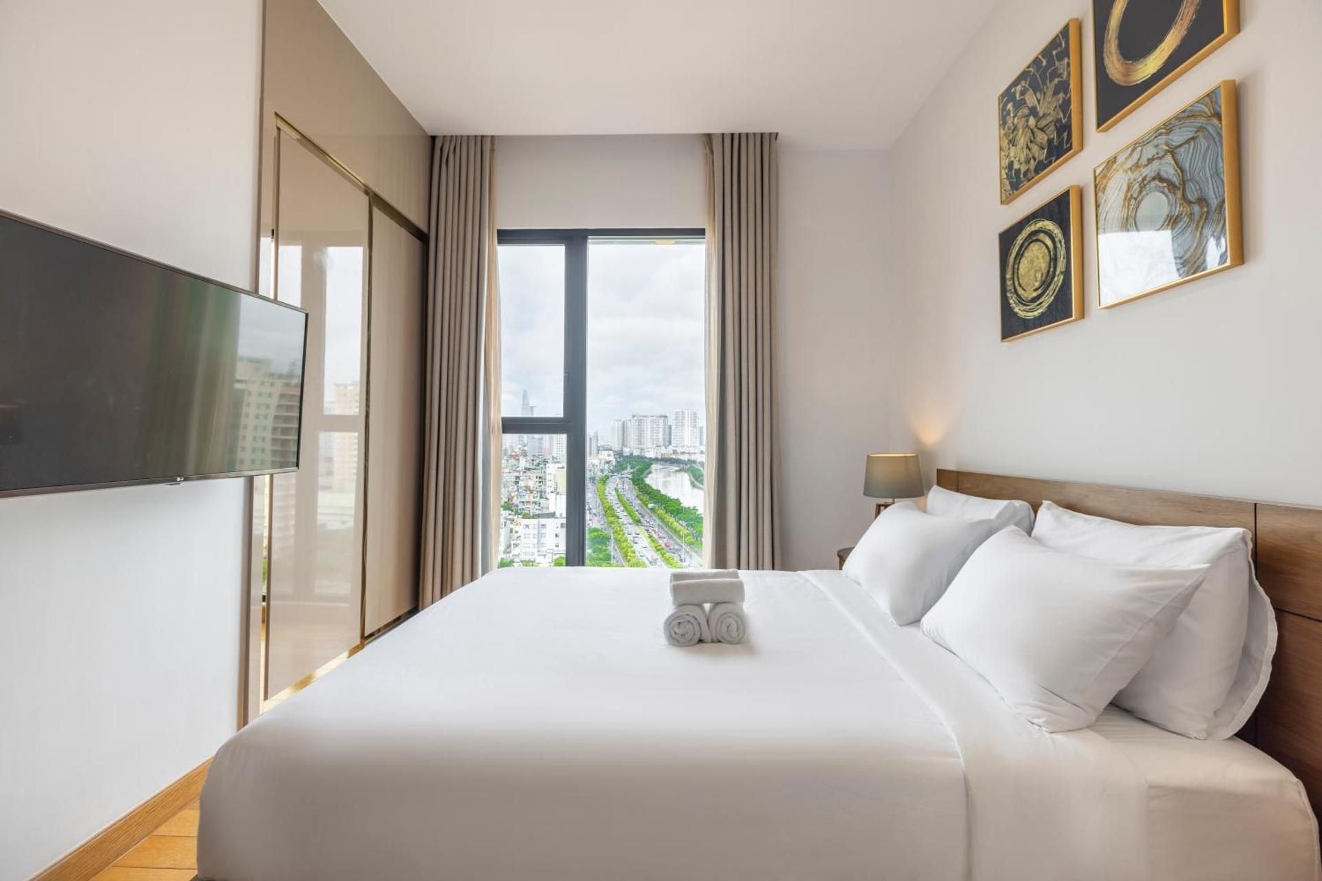 Three-Bedroom Apartment with View