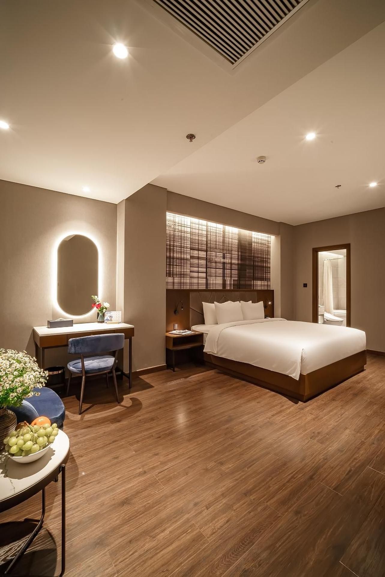 Large Double Room