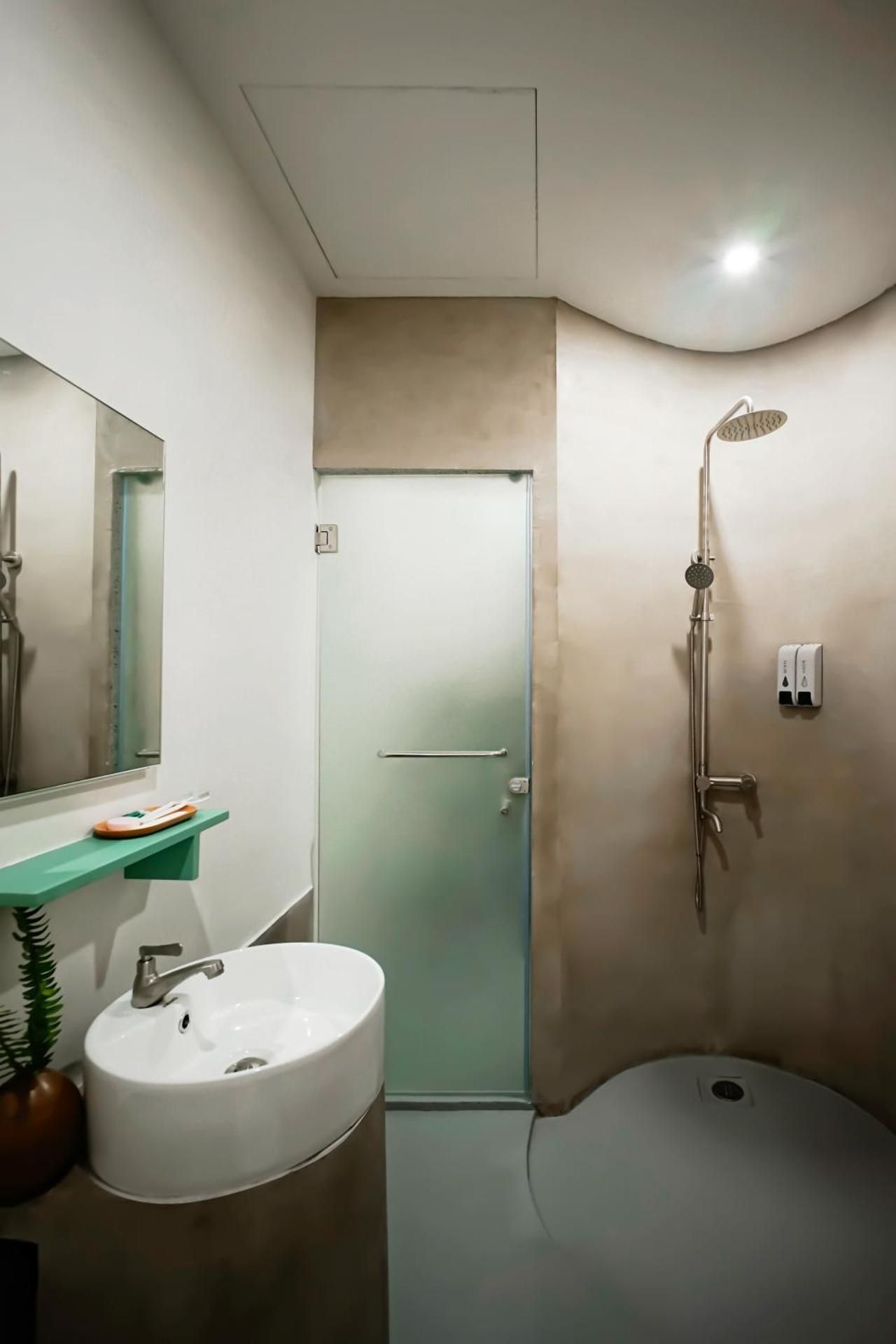 Standard Twins Room