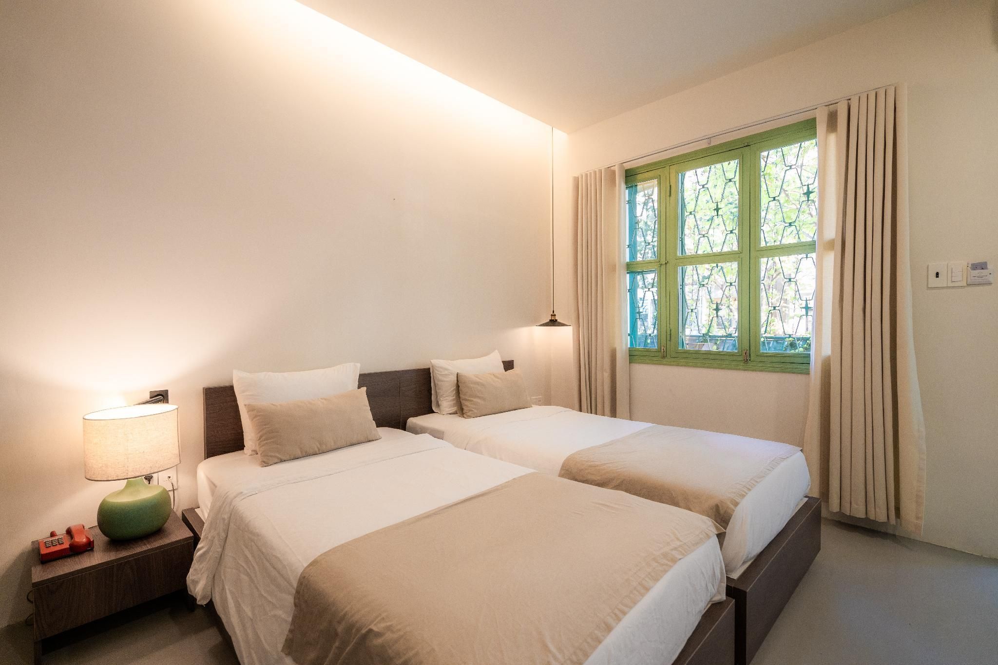 Standard Twins Room