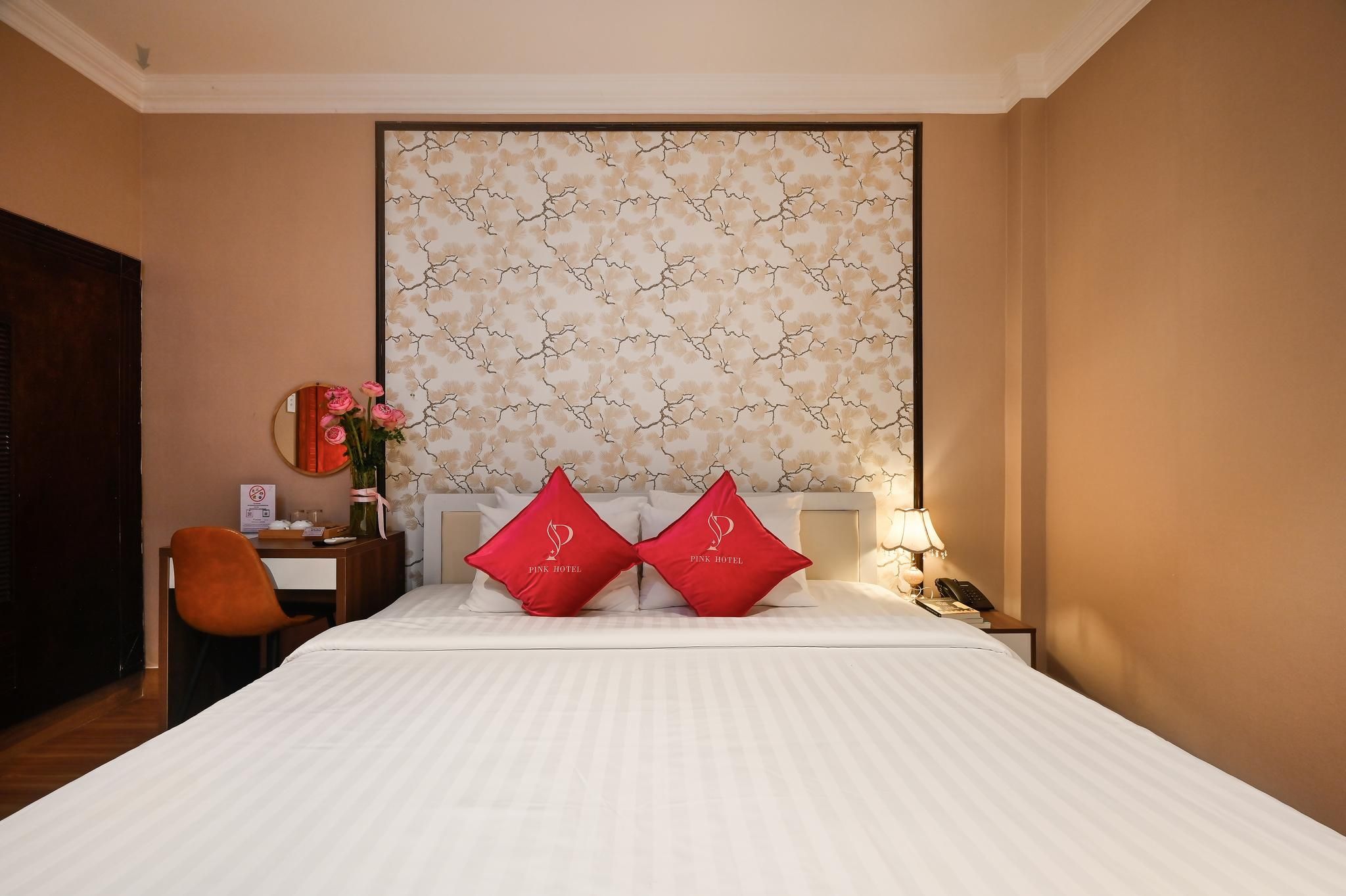 Deluxe with Free Minibar