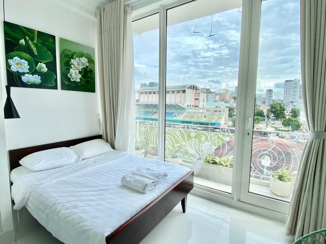 Studio Apartment with Balcony