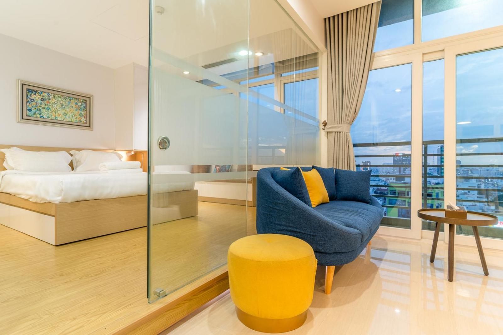 One-Bedroom Apartment