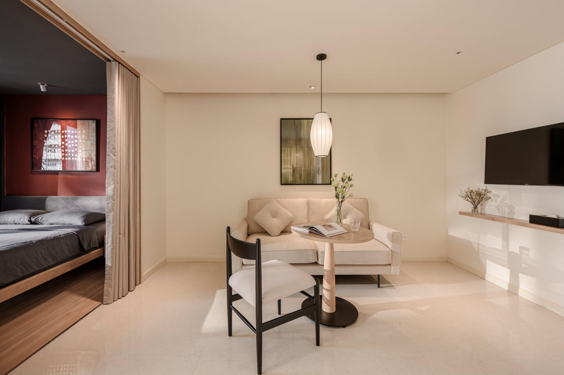 Deluxe Balcony Room