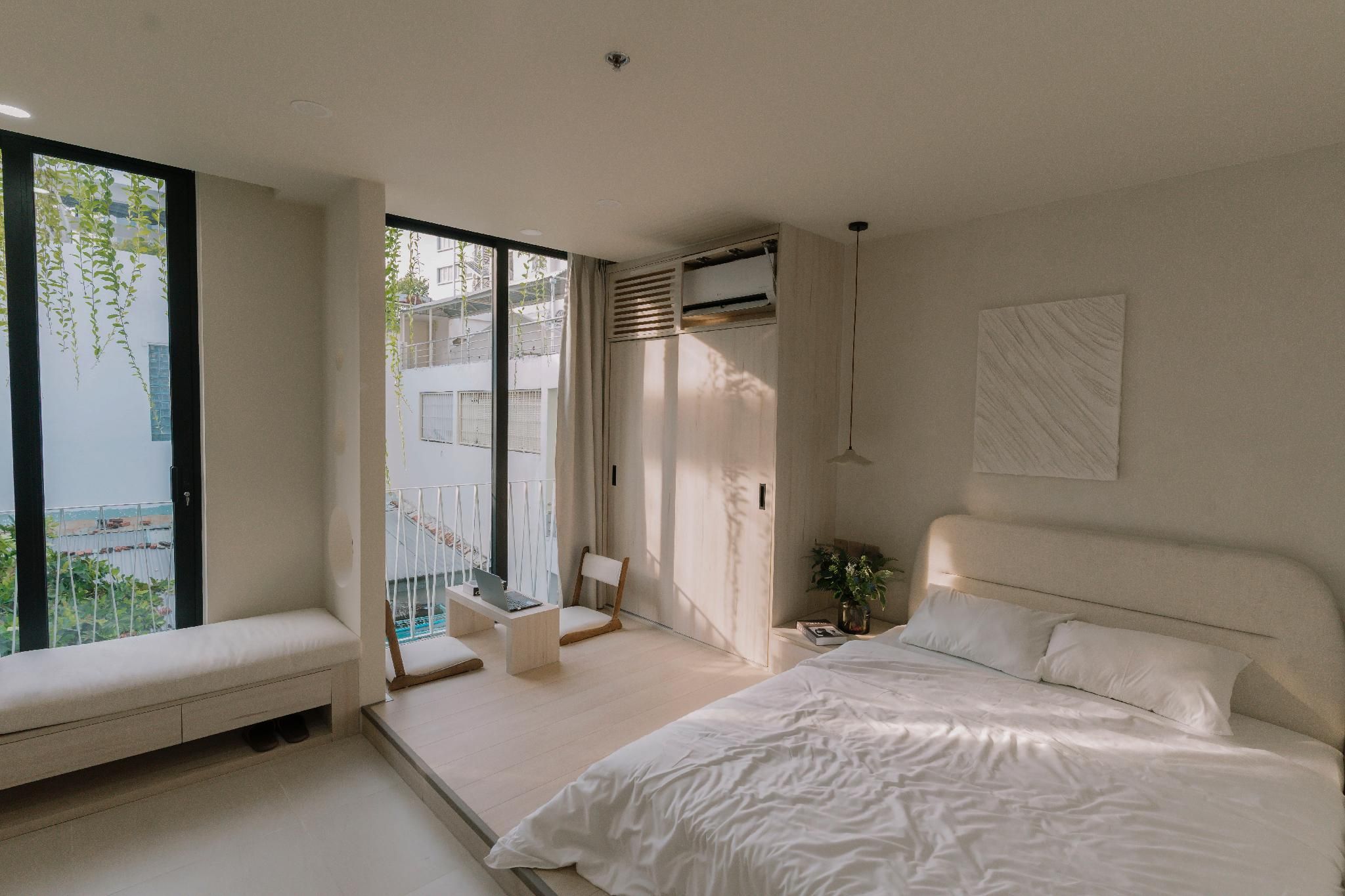 Superior City View Room