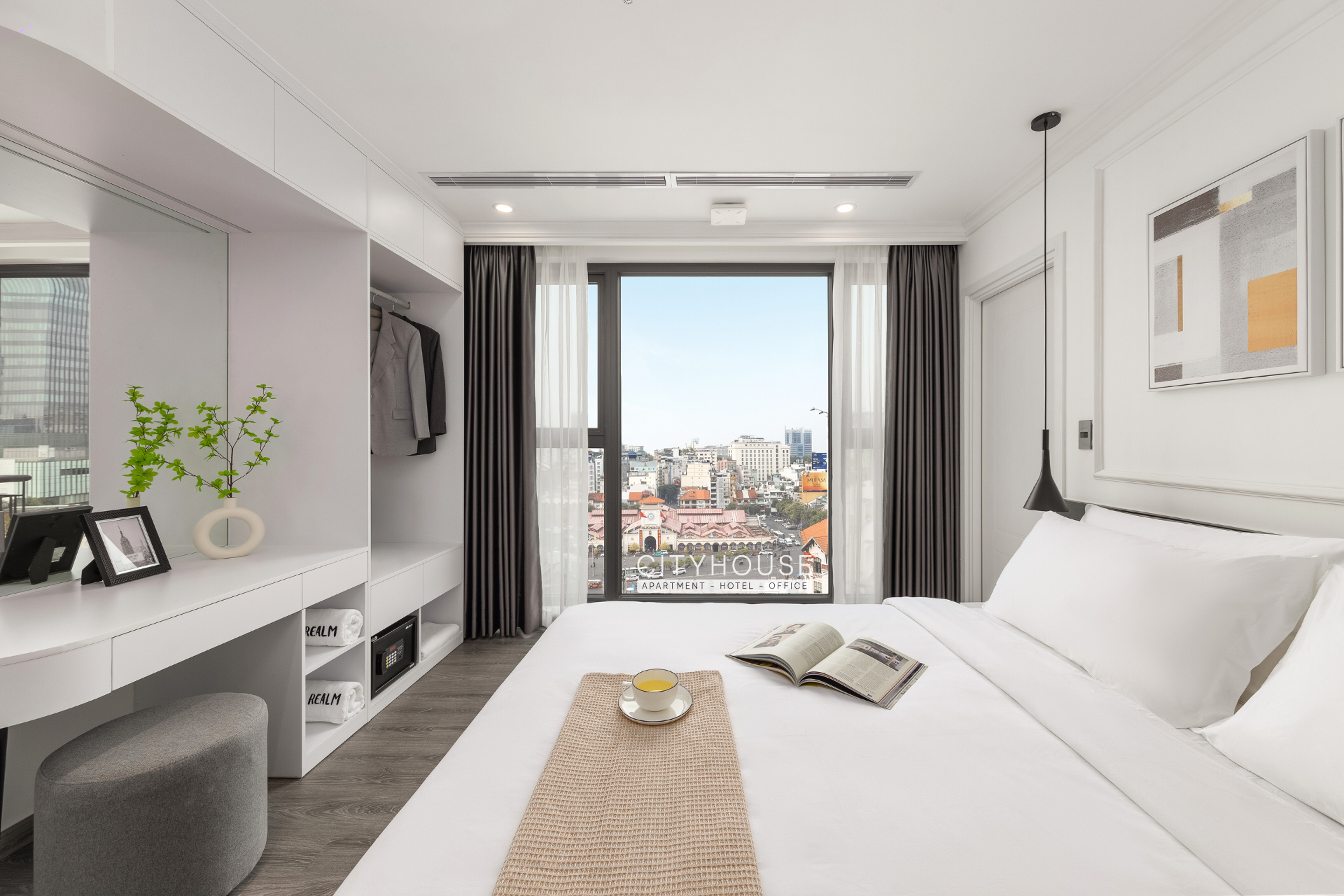 Bitexco Skyline Junior Suite