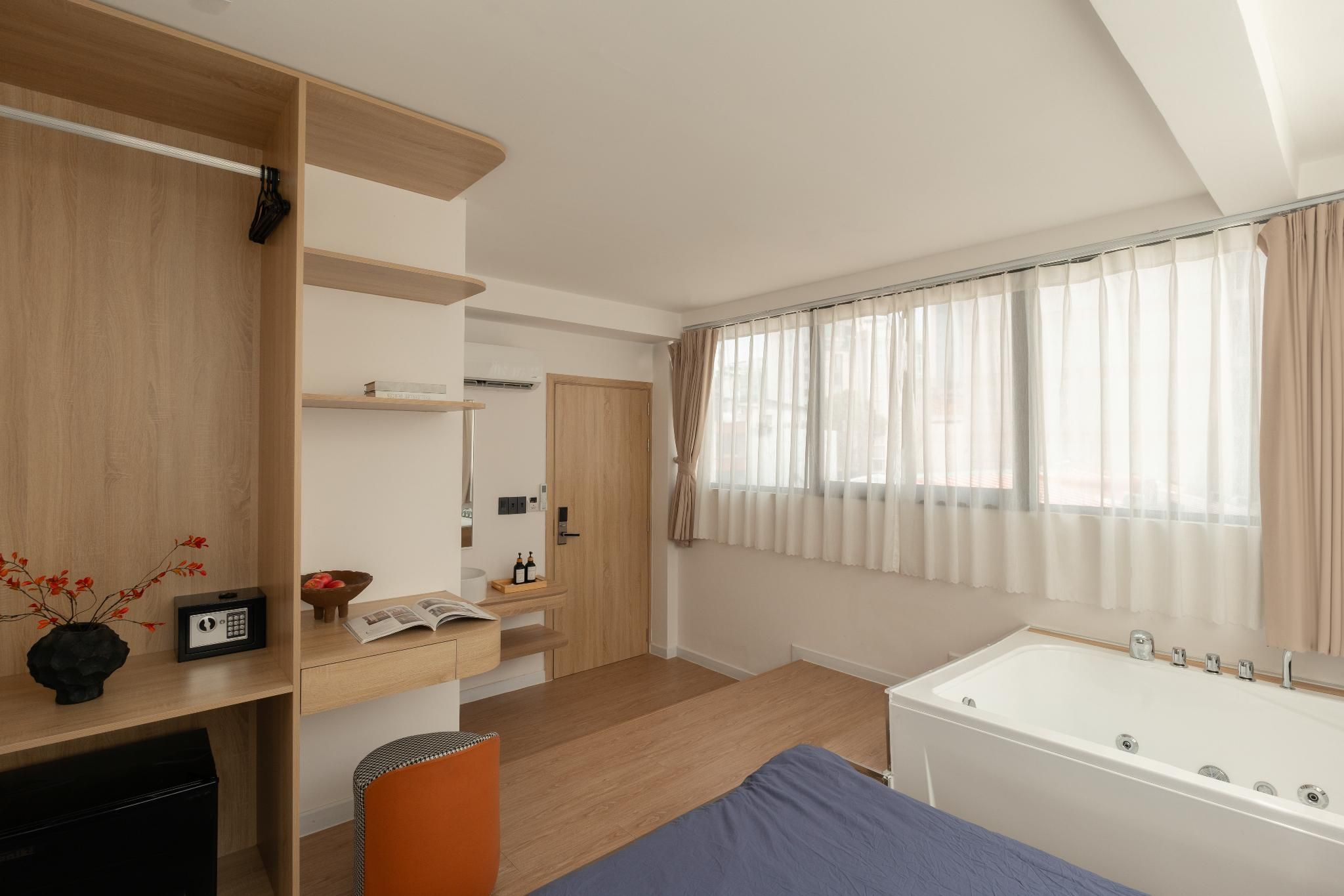 City View Suite with Jacuzzi