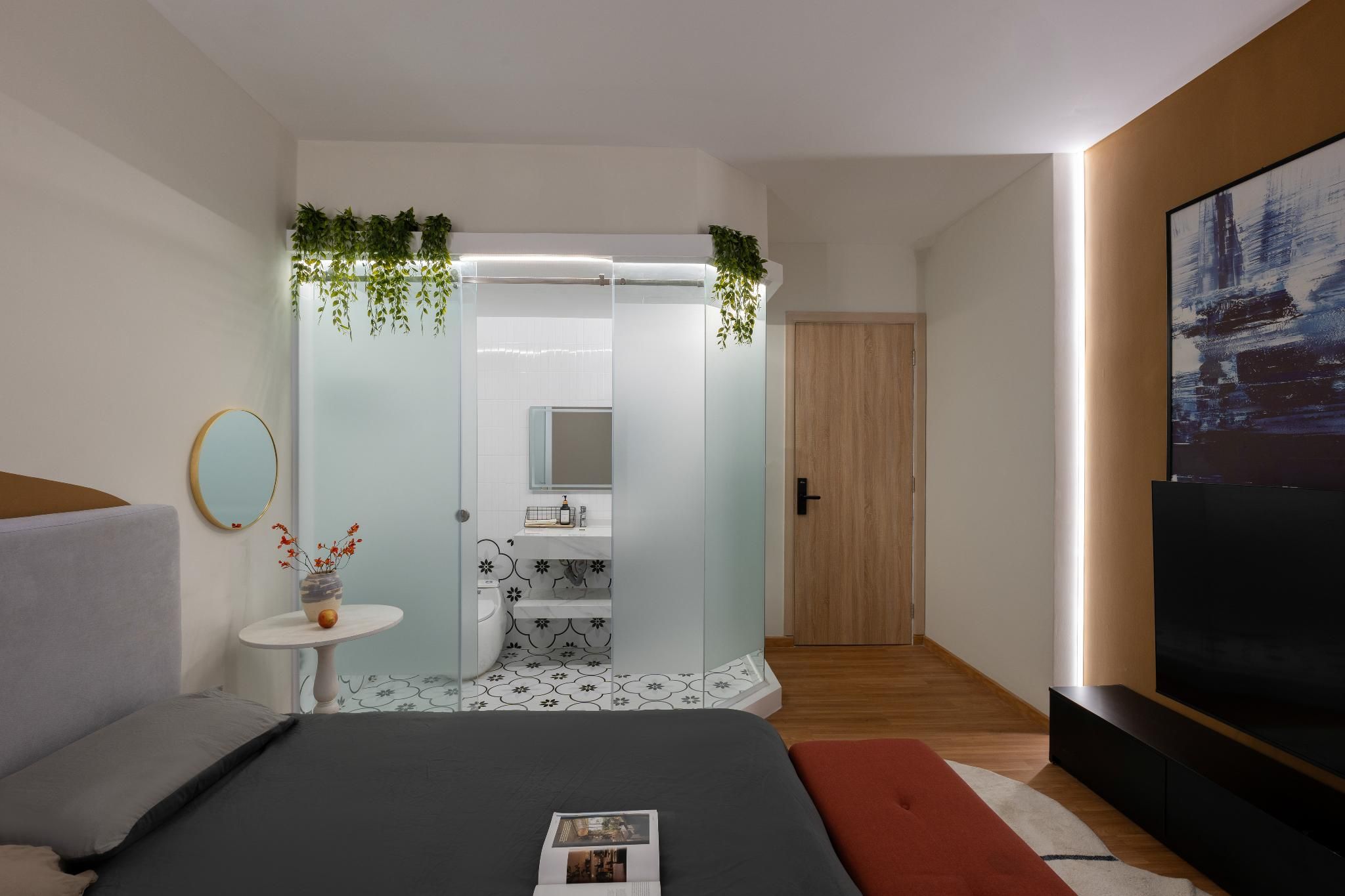 Queen Room