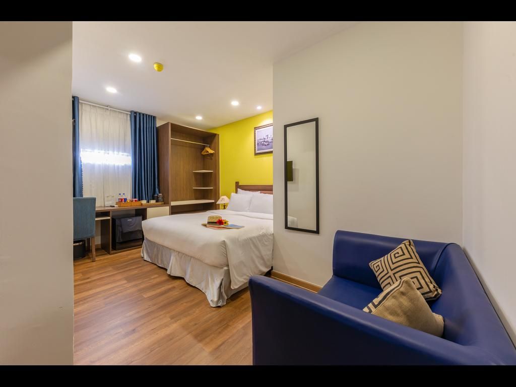 Superior King Room