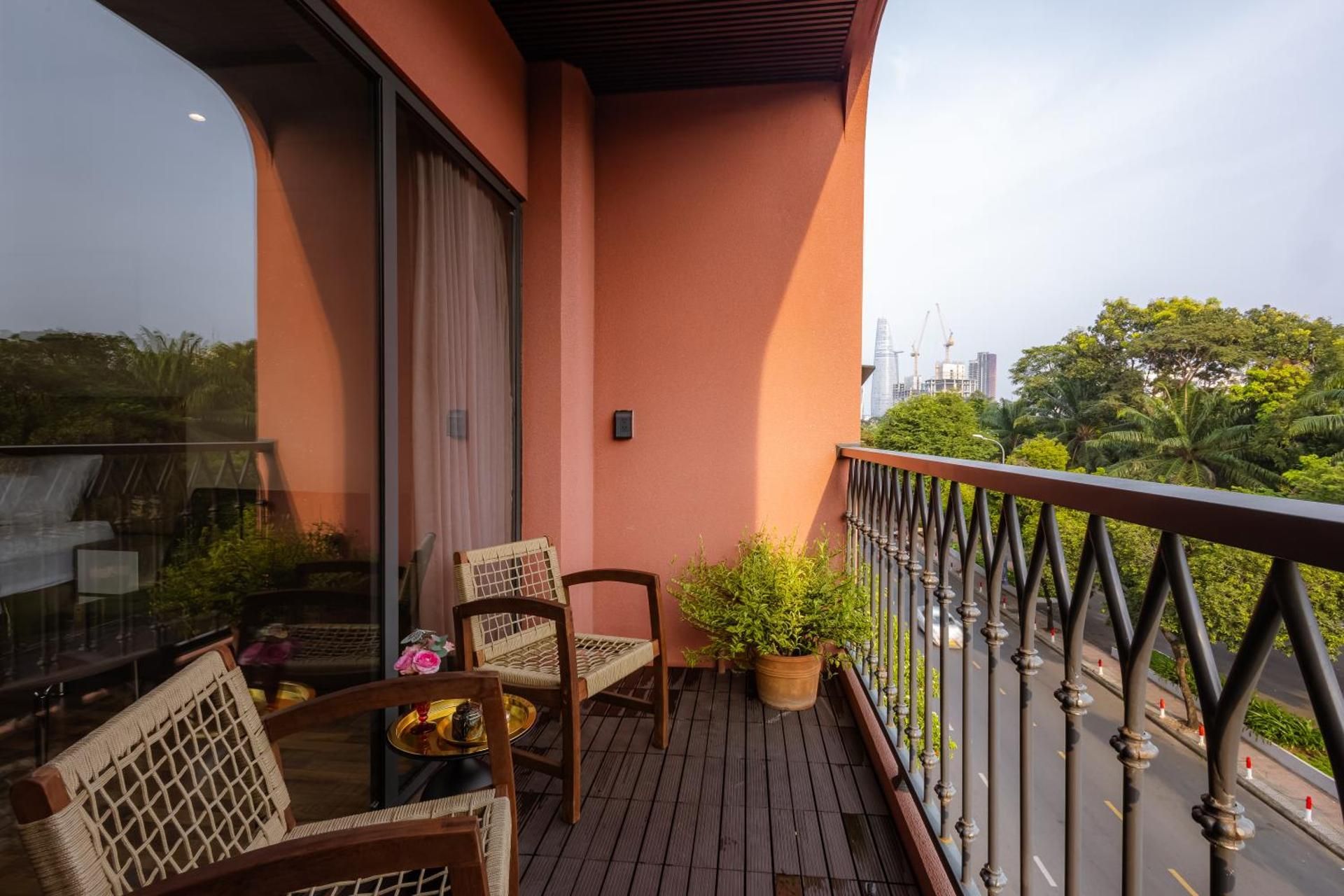 Studio with Balcony