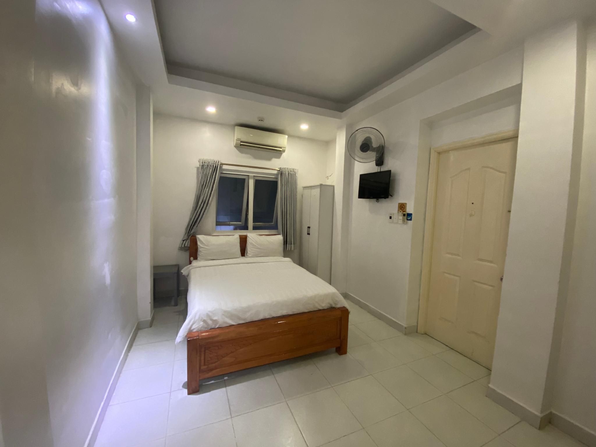 Superior Double Room with Window