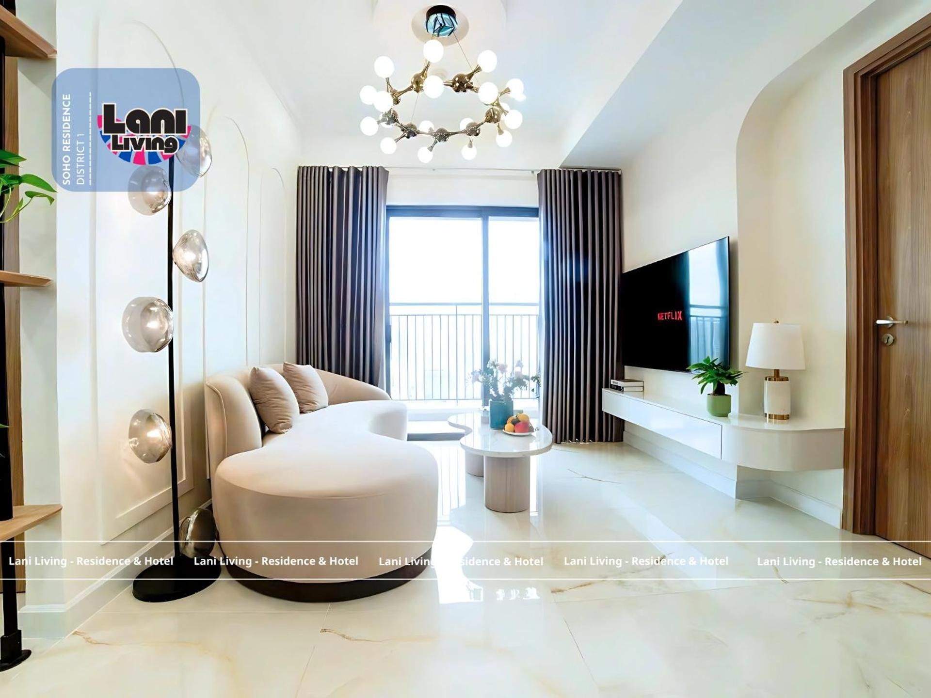 Three-Bedroom Apartment with Balcony
