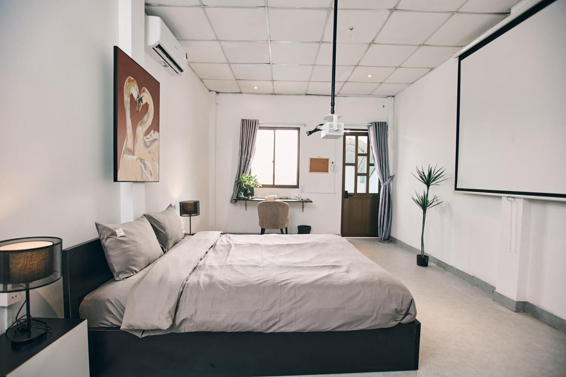 Queen Room with Shared Bathroom