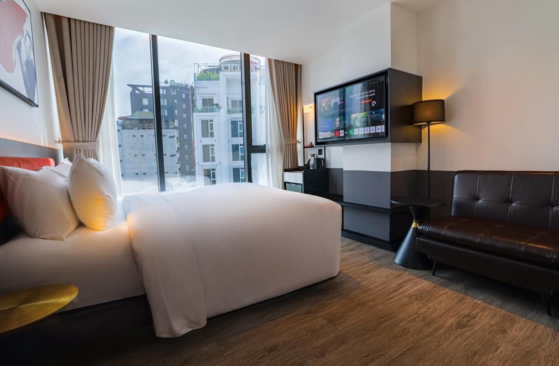 Deluxe Queen Room