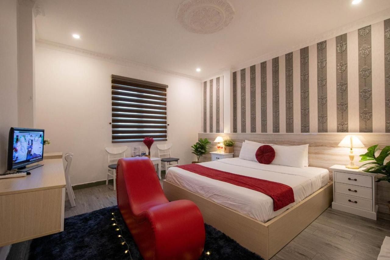 Queen Room
