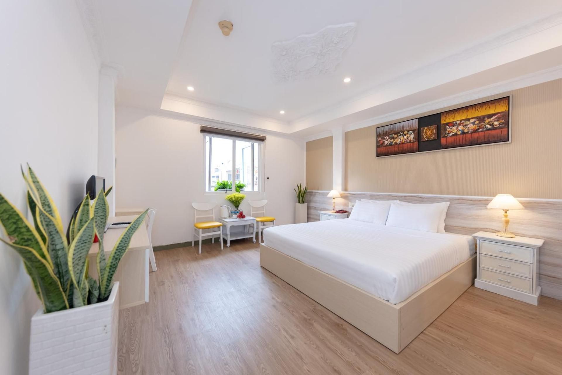 Queen Room