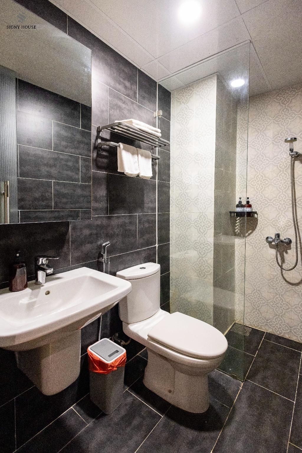 Signy House Premier 1 Premier Room with Balcony 3