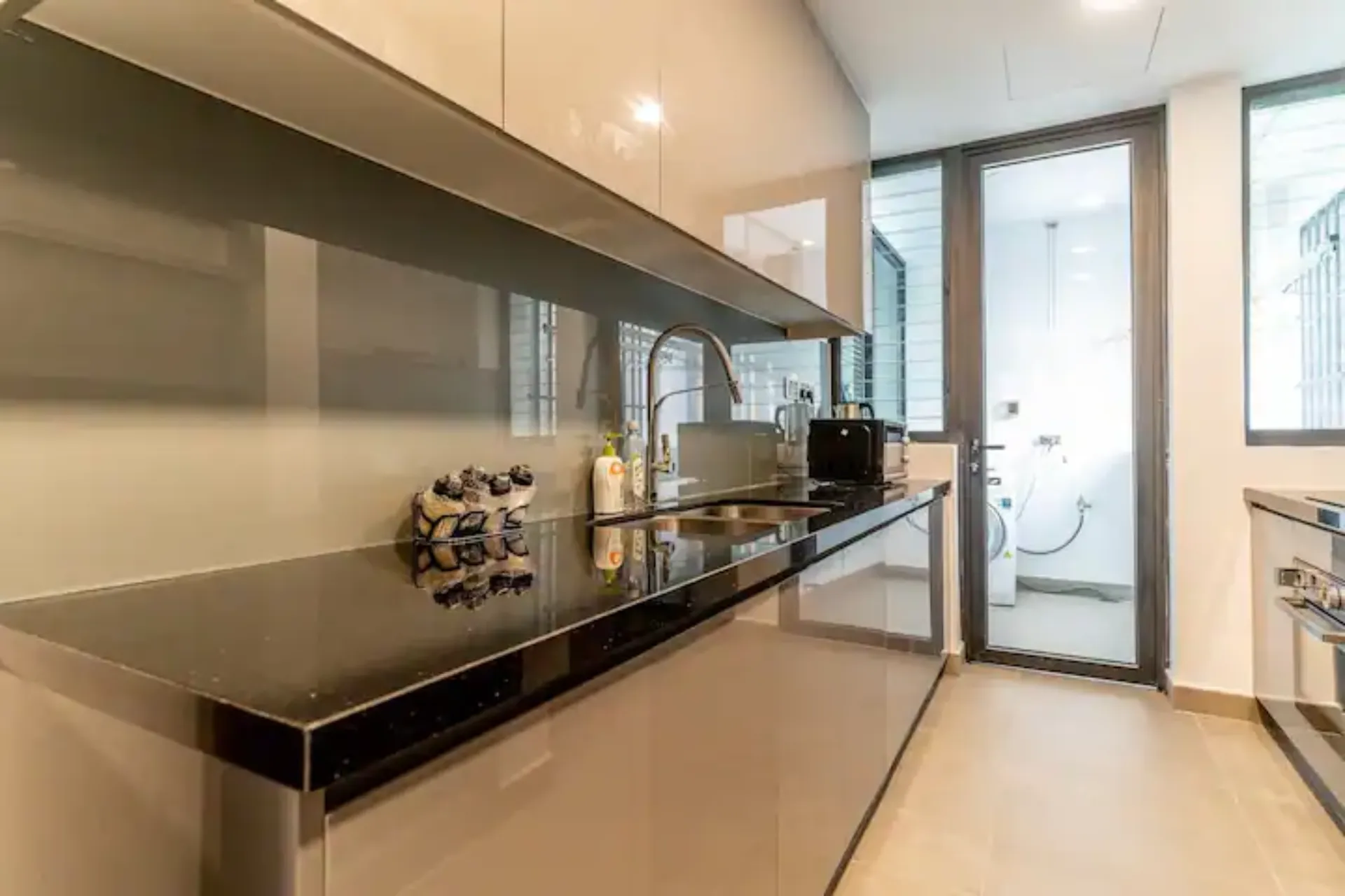 Apartment - 3 Bedrooms
