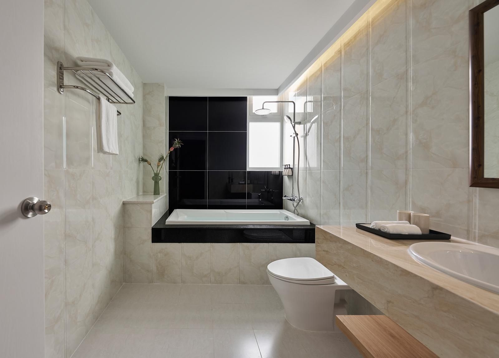 Superior with Bathtub