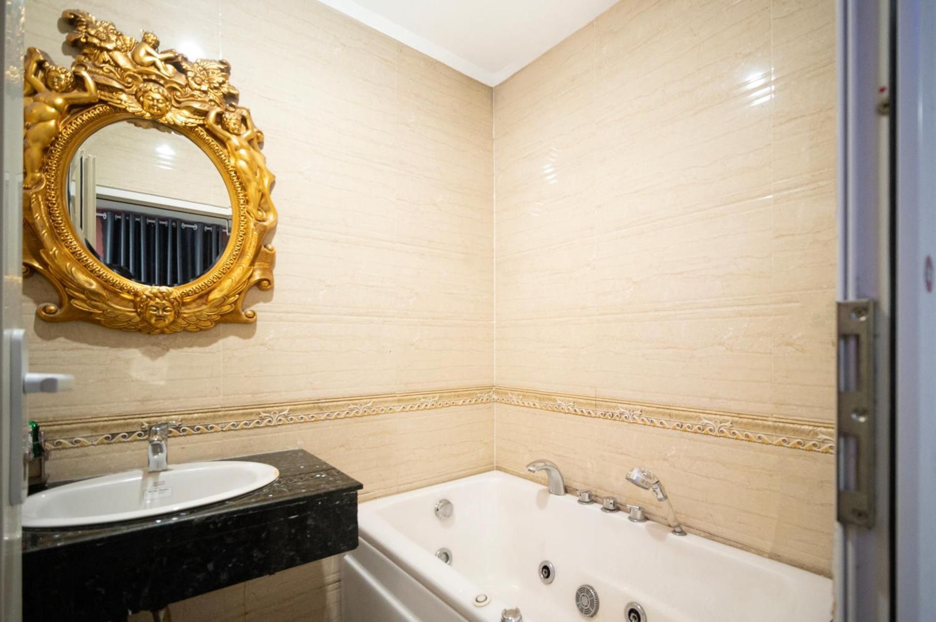 Double Room with Private Bathroom - Without Window