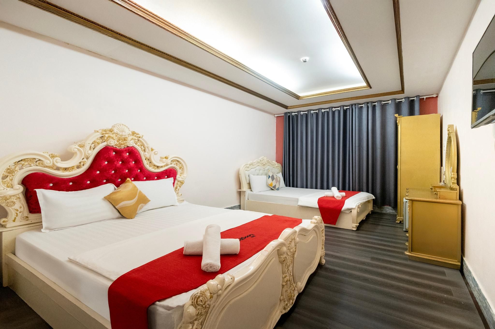 Deluxe Quadruple Room