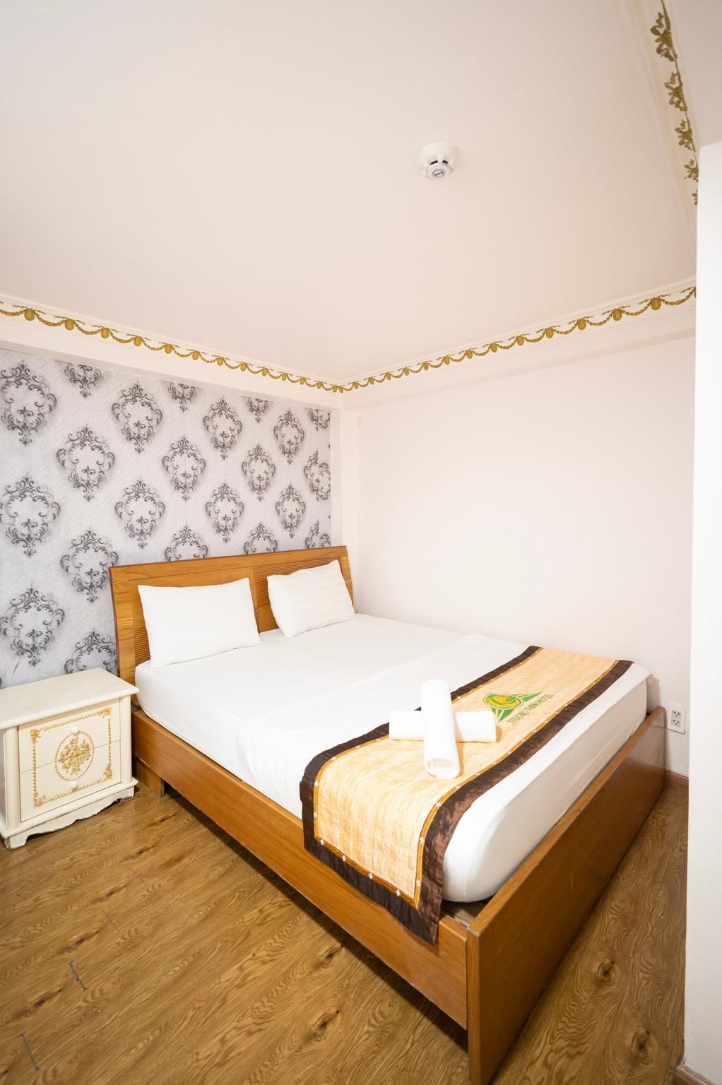 Double Room with Private Bathroom - Without Window