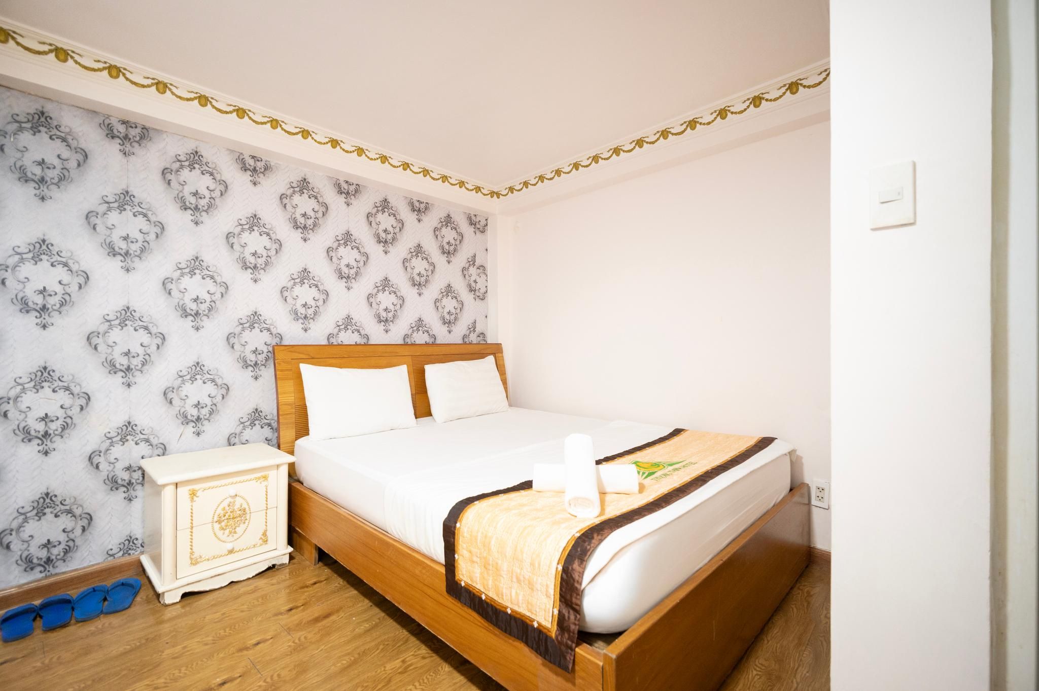 Double Room with Private Bathroom - Without Window