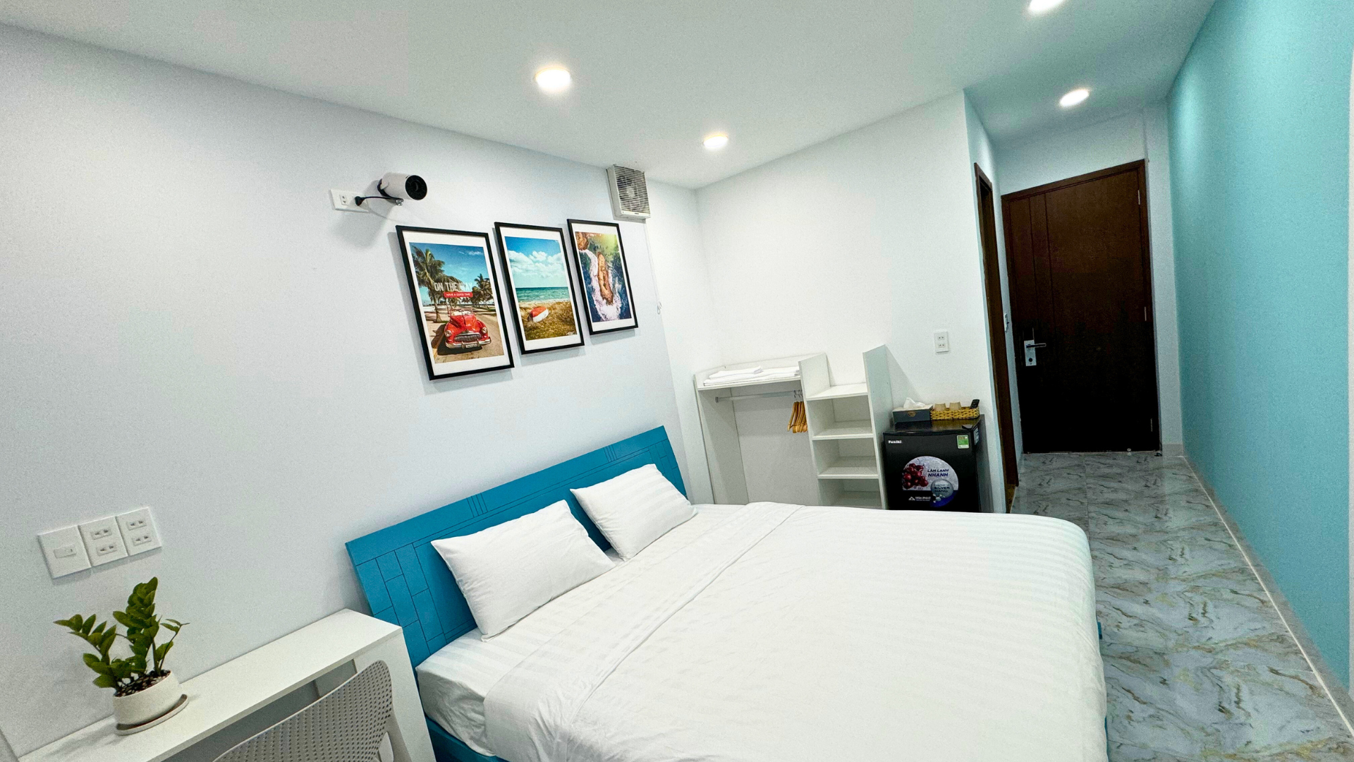 Luala Home King Bedroom with Window 2