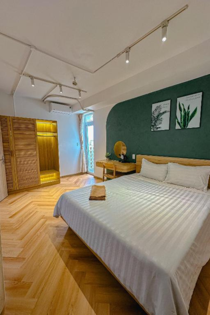 3-Bedroom Apartment