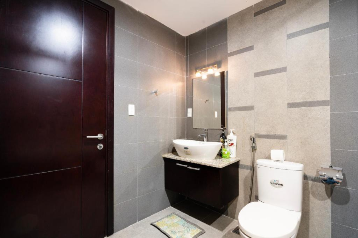 2-Bedroom Apartment