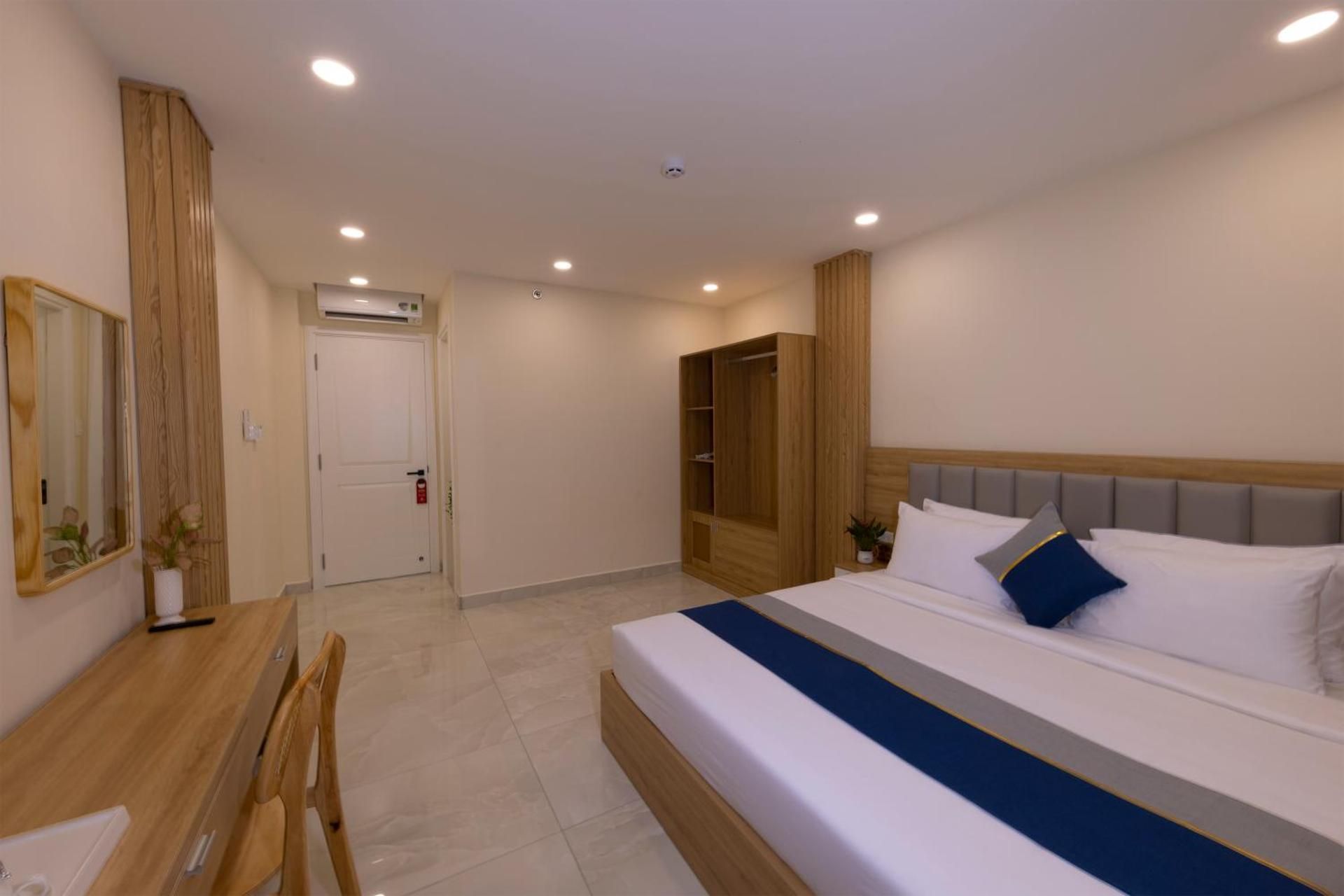 luxury suite hotel Deluxe Queen 2