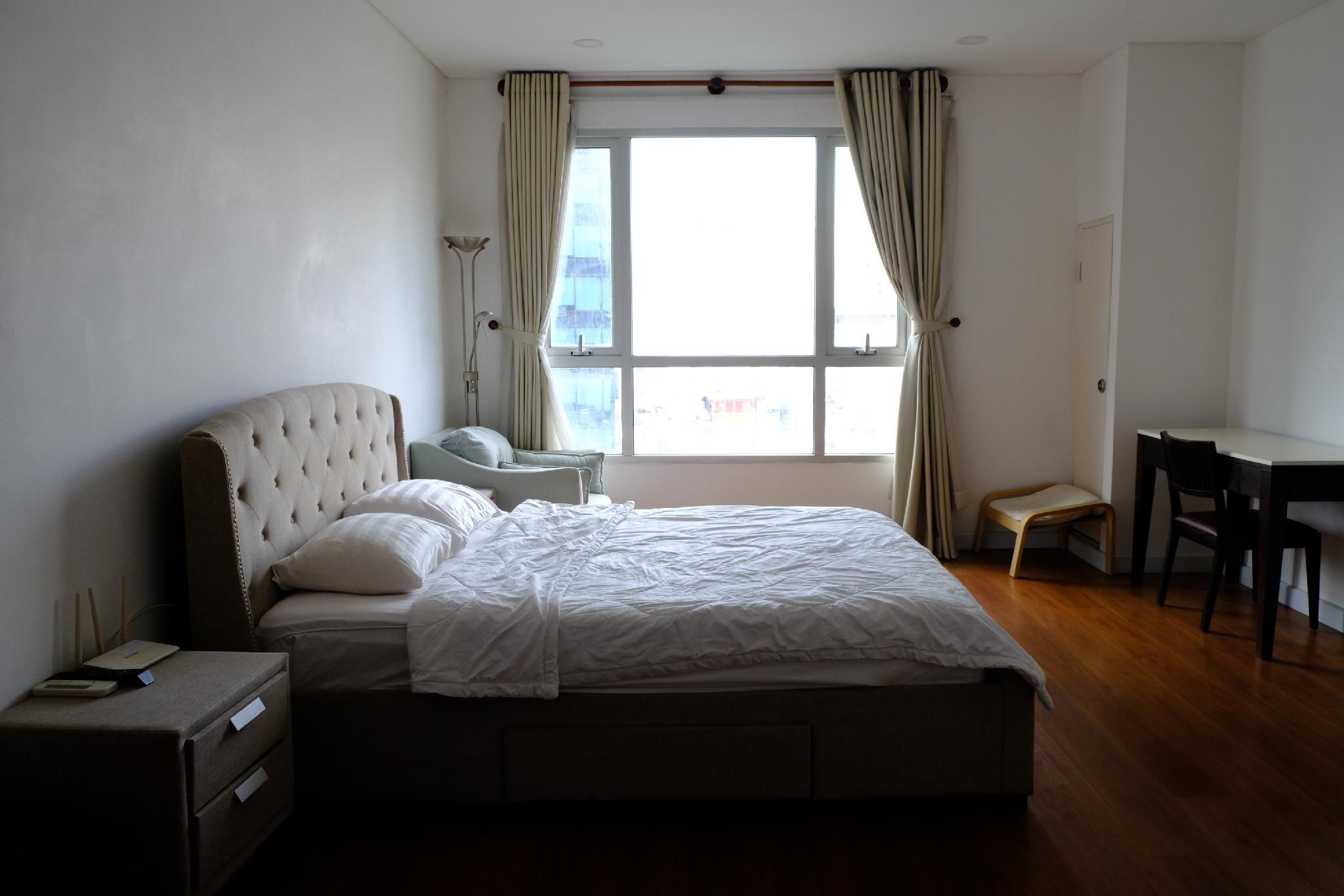 1 Bedroom - Large