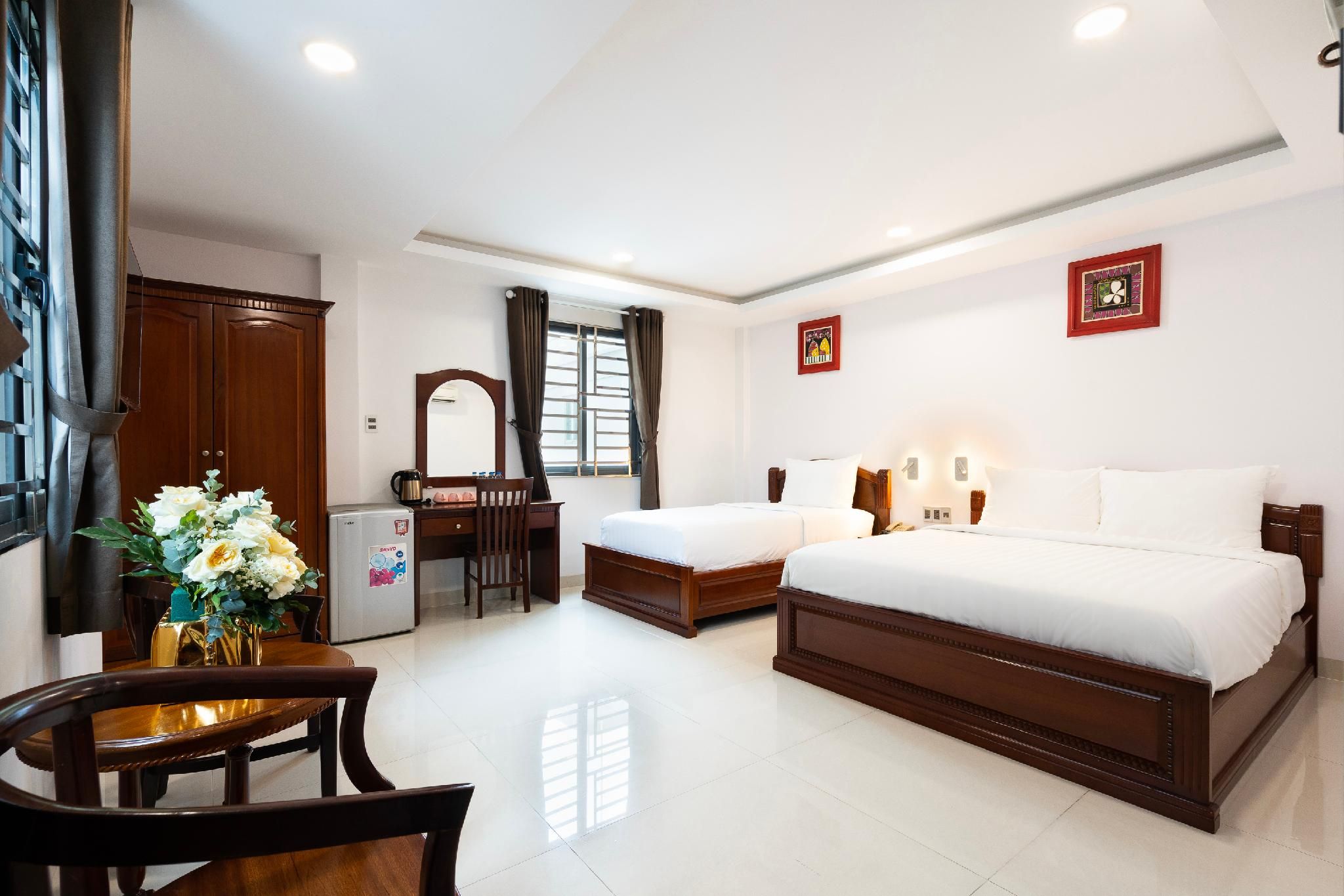 Superior Triple Room with Shower Booth