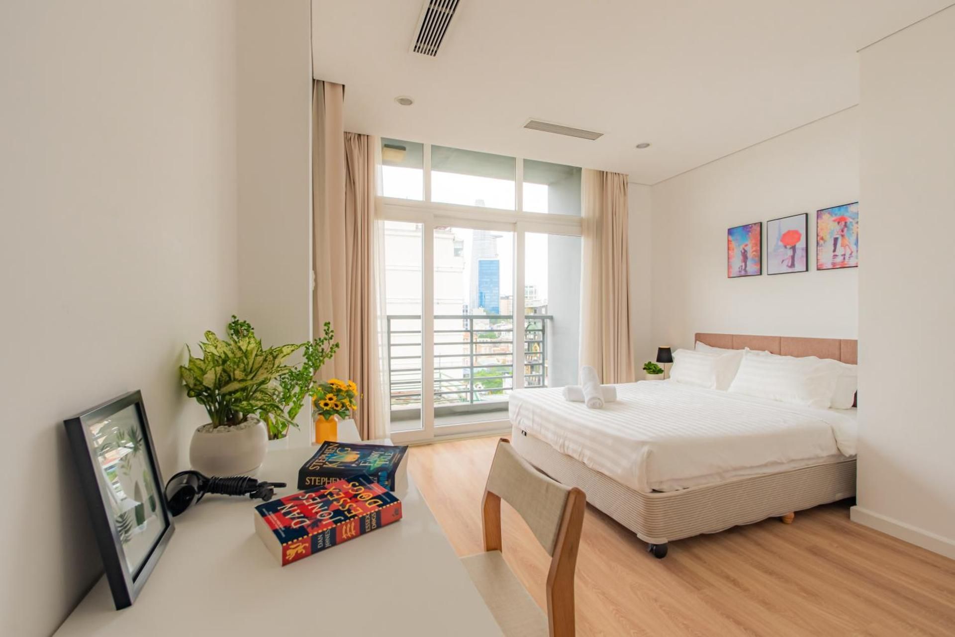 Apartment with Balcony