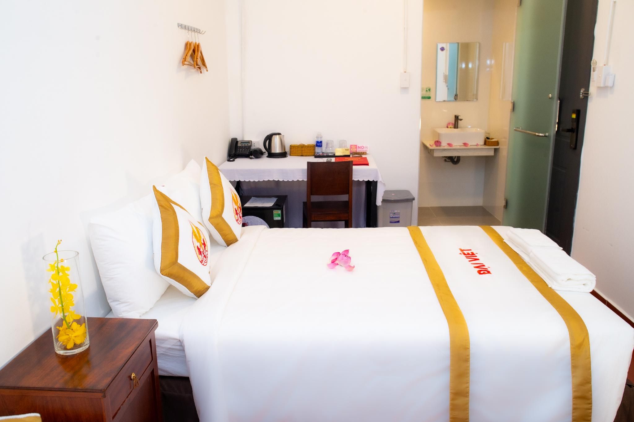 Standard - 1 Double Bed