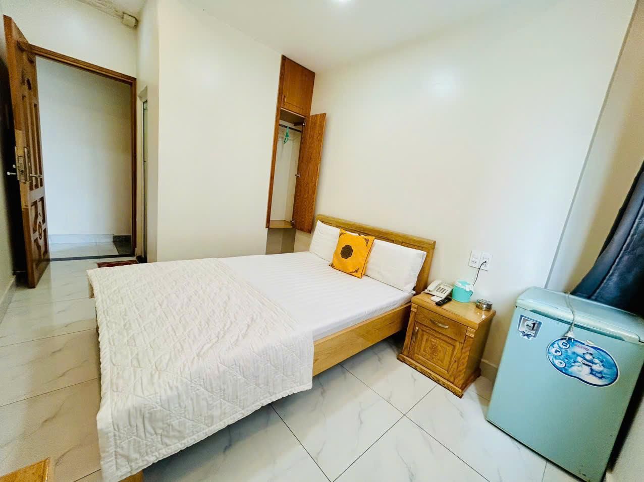 Single Room - No Parking