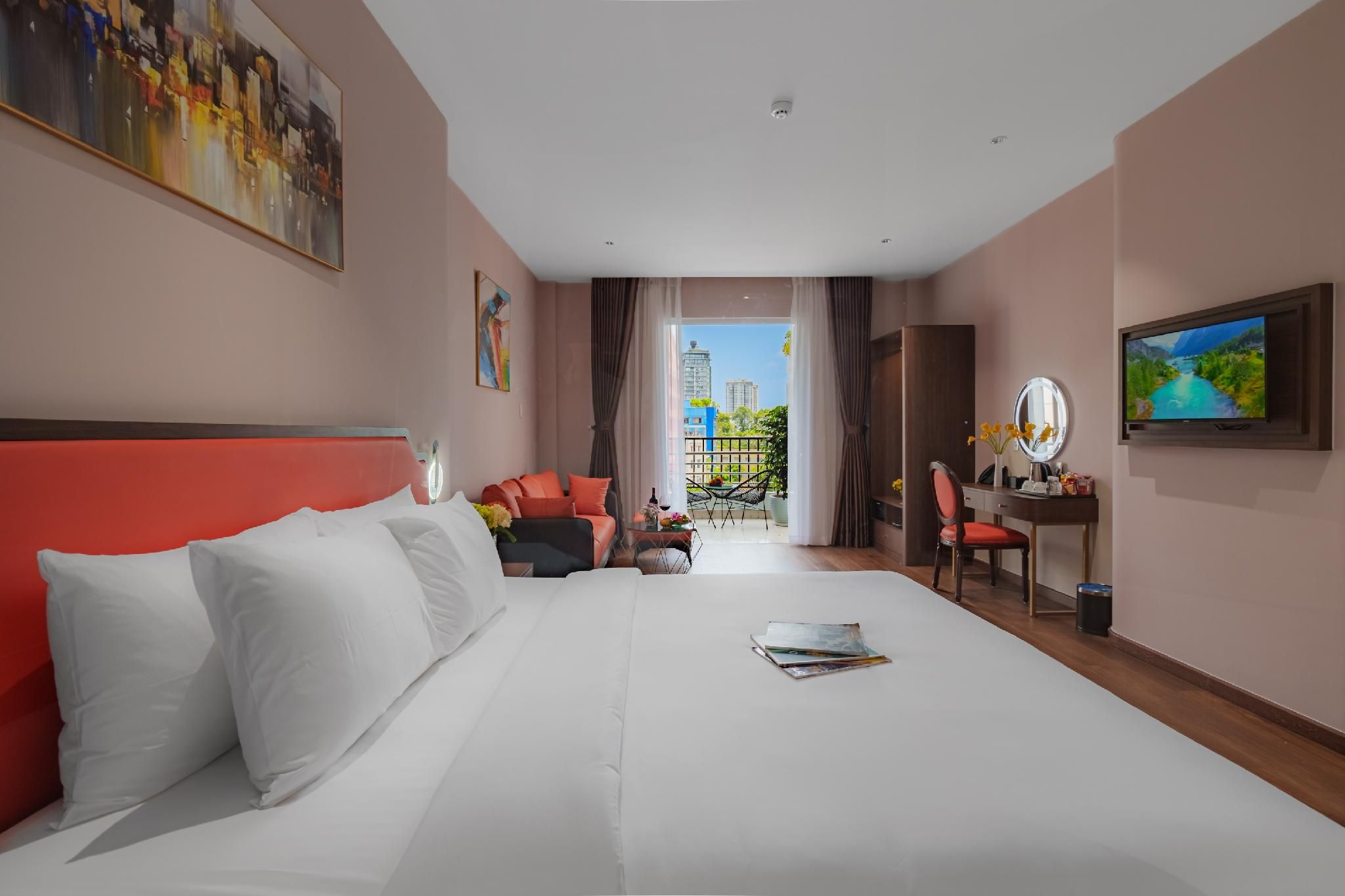 Junior Suite with Balcony