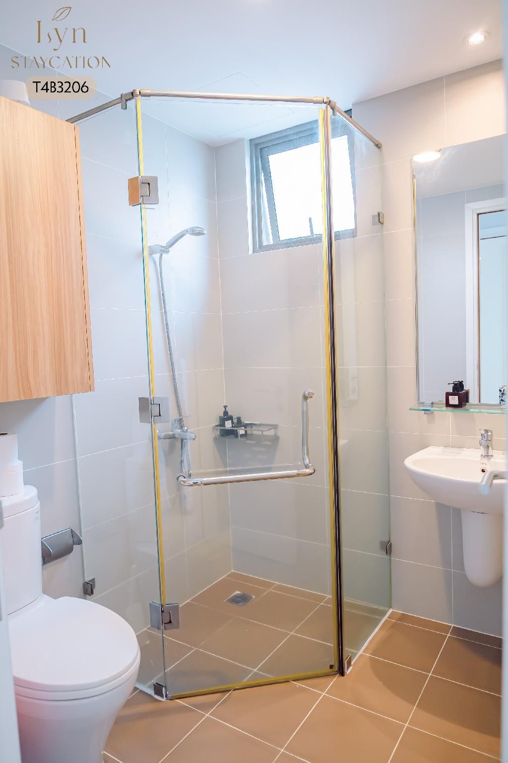 2 Bedroom Deluxe Suite