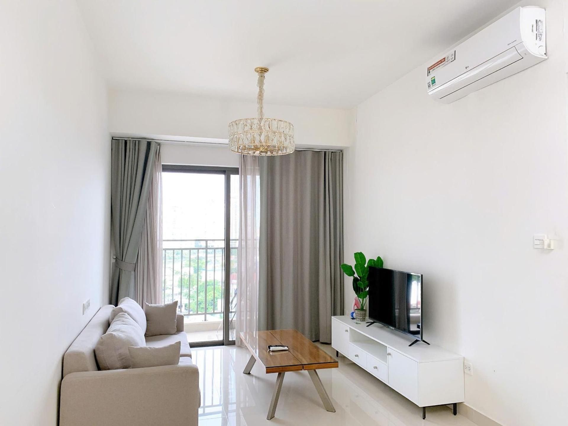 One-Bedroom Apartment with Balcony